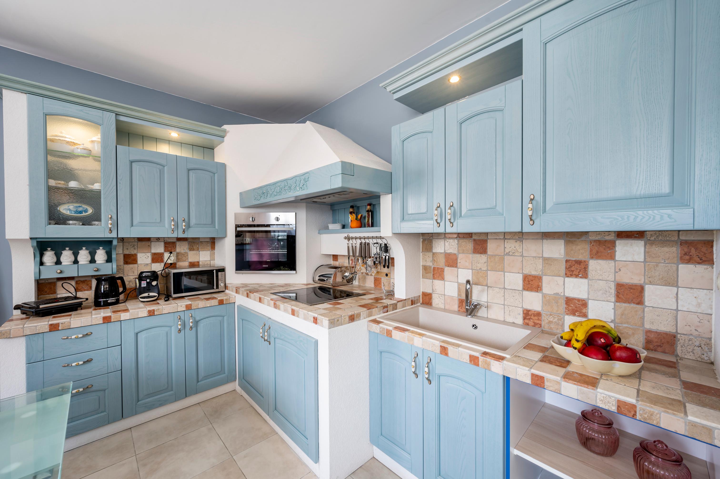 Comfort with a Traditional Touch (101)