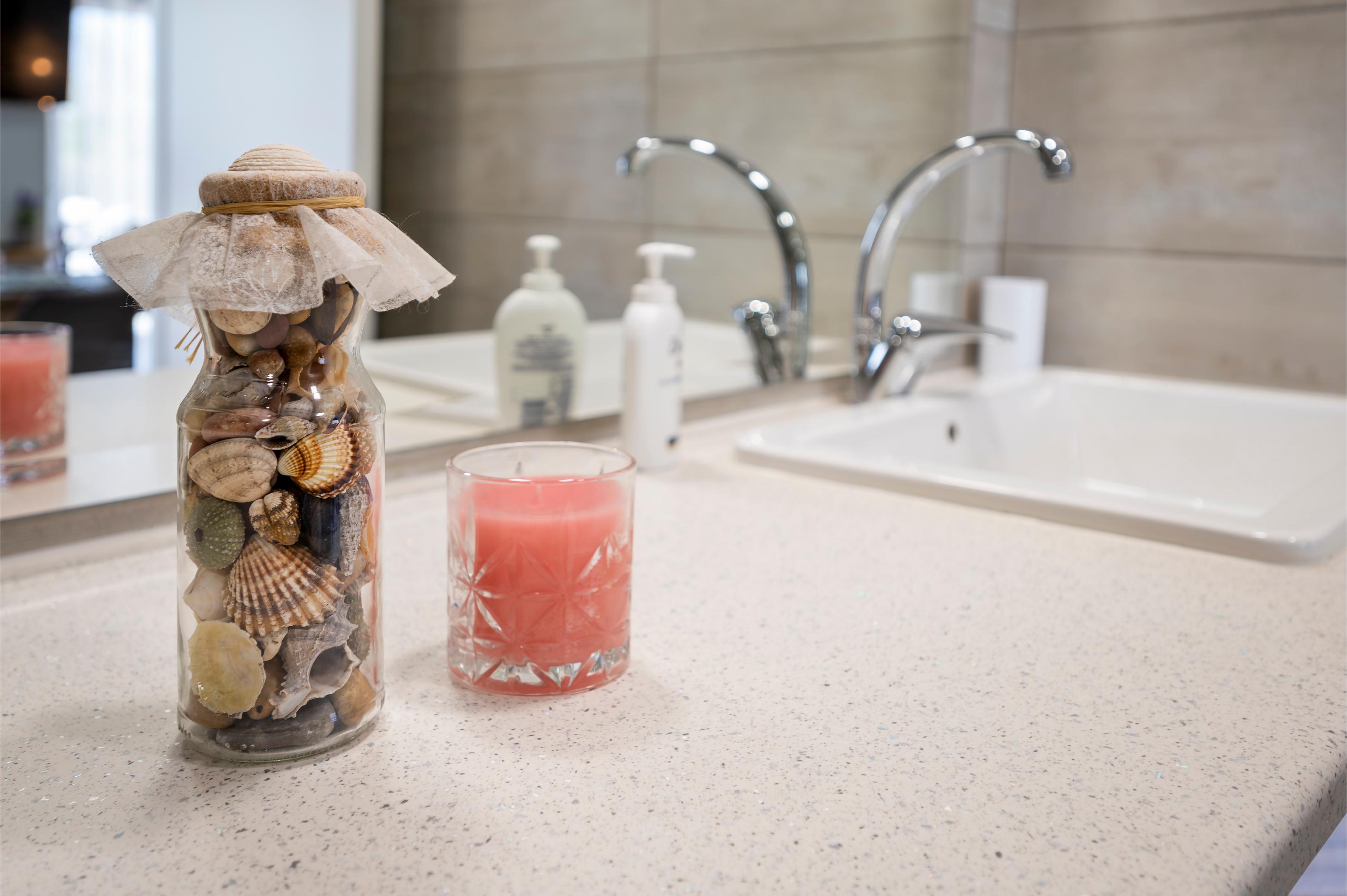 Simple Comfort with a Touch of Nature(104)